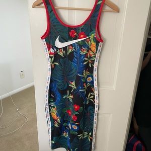 Nike dress size XS